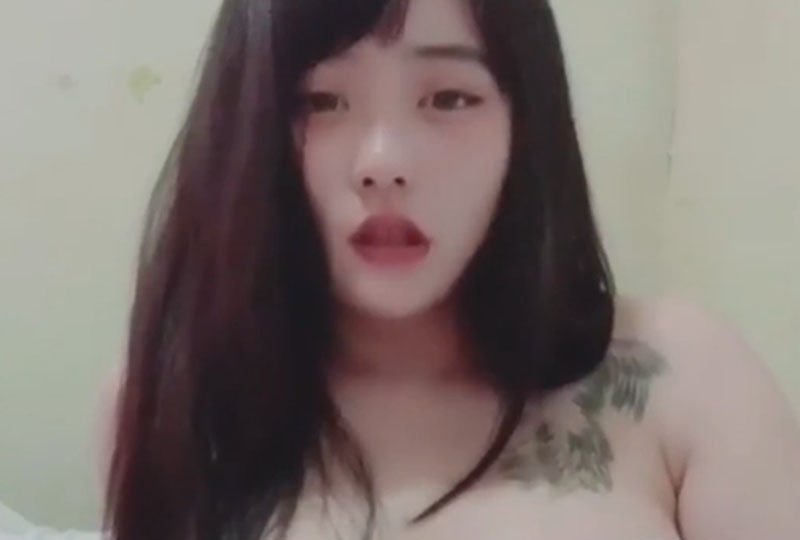 小秘书色诱老板 小秘书色诱老板