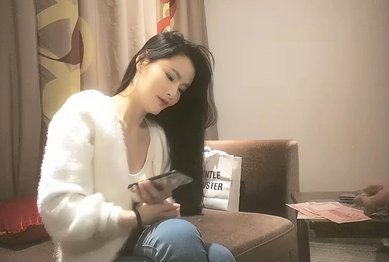 沈先生探花牛仔裤性感美乳妹子,手指扣逼抹上润滑油抬腿侧入猛操 沈先生探花牛仔裤性感美乳妹子,手指扣逼抹上润滑油抬腿侧入猛操