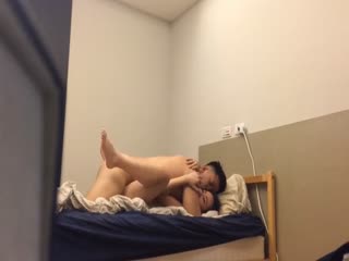 斯文眼镜男阿豪健身房勾搭人妻美少妇 斯文眼镜男阿豪健身房勾搭人妻美少妇