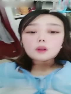 十八歲清純臉少女水手服大清早和小男友打晨炮被乾哭了的!