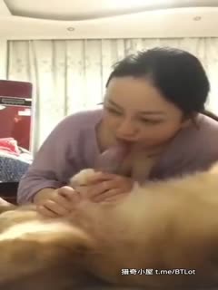【骚妇口狗鸡巴】还说 狗鸡巴真好吃 口交深喉的! 【骚妇口狗鸡巴】还说 狗鸡巴真好吃 口交深喉的!